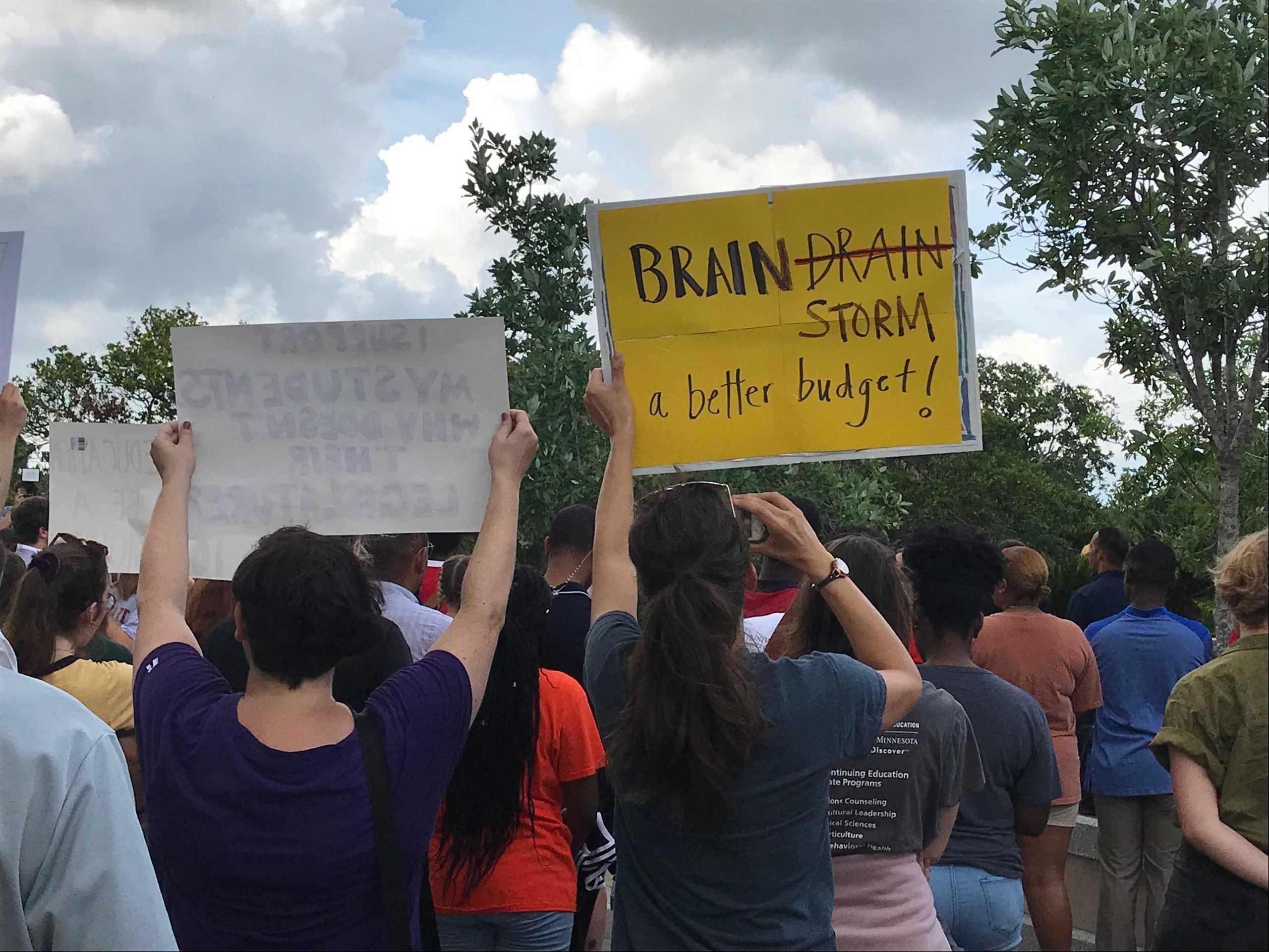 LSU students "Rally for Tops" at State Capitol