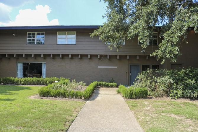 Former LSU Phi Delta Theta House now occupied by Christ the King students