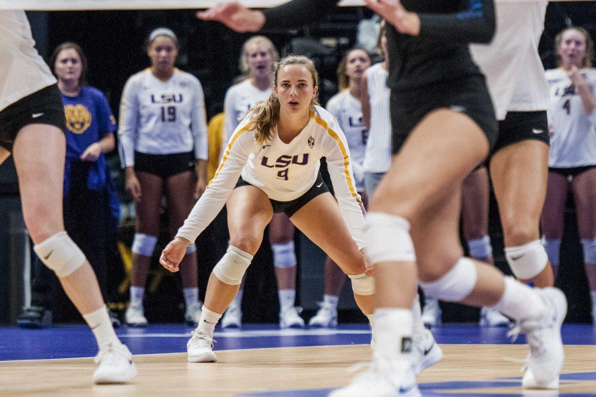 LSU senior defensive specialist Katie Kampen (9) stands guard during the Lady Tigers' 1-3 loss in the PMAC against Duke on Friday, Aug. 31, 2018.