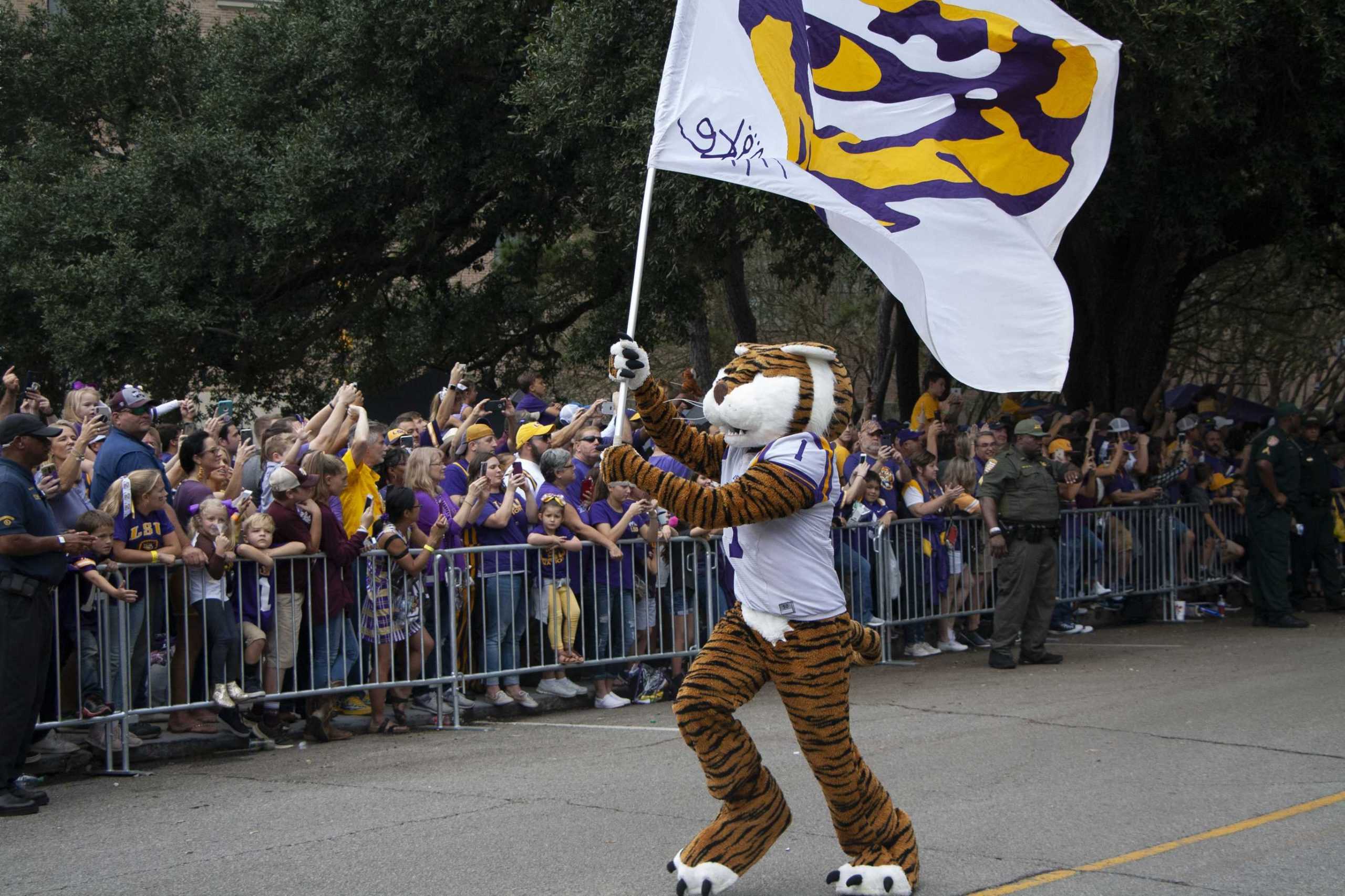 PHOTOS: LSU marches Victory Hill before game against Mississippi State