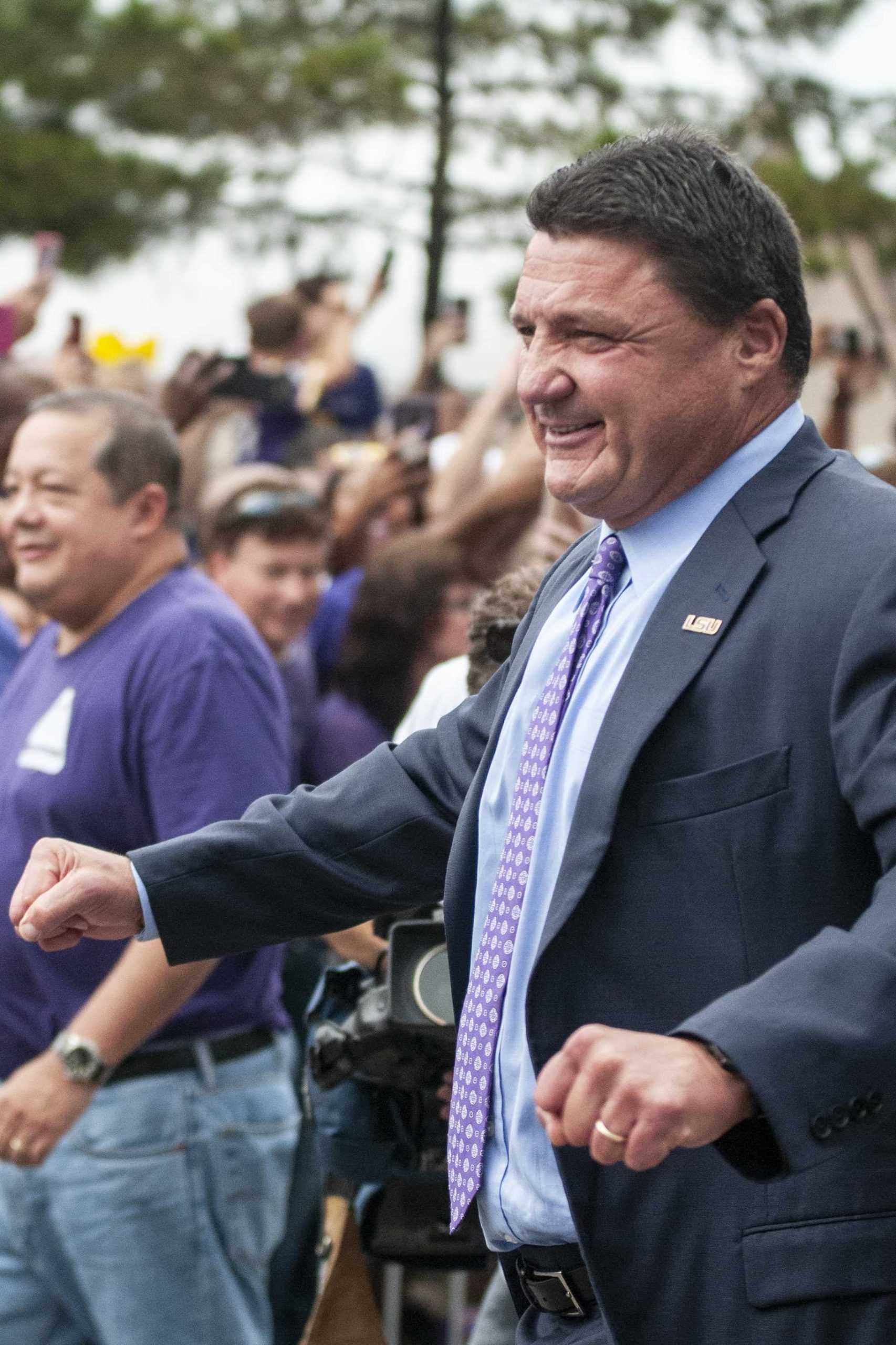 PHOTOS: LSU marches Victory Hill before game against Mississippi State