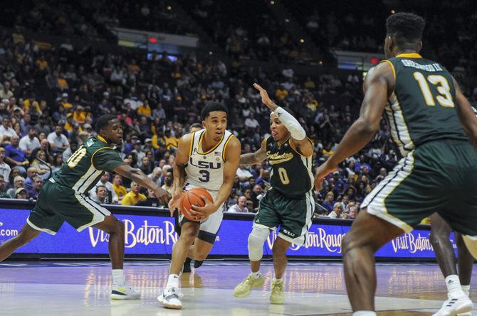 PHOTOS: LSU Hoops vs. Southeastern