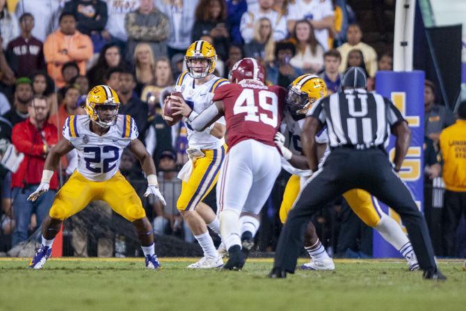 LSU junior quarterback Joe Burrow (9) prepares to throw the ball during the Tigers&#8217; 29-0 loss against Alabama on Saturday, Nov. 3, 2018, in Tiger Stadium.