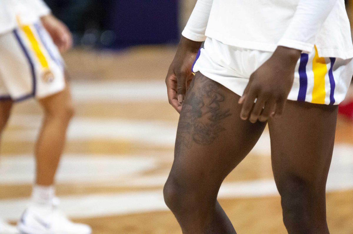 LSU freshman forward Emmitt Williams (24) flashes his thigh before the Tigers&#8217; game against Alabama in the PMAC on Tuseday, Jan. 8, 2019.