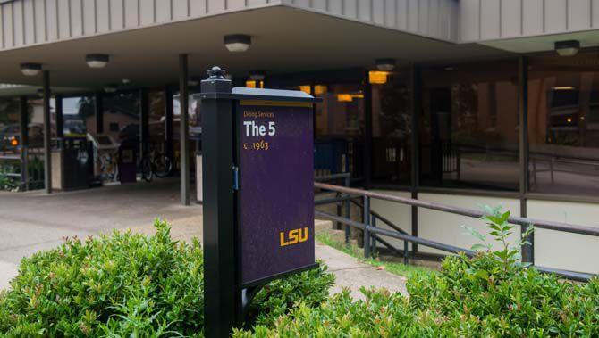 The LSU dining hall, The 5, on Monday Aug. 29, 2016, on LSU Campus. Due to new regulations, LSU residence can now only swipe one guest when entering the hall.