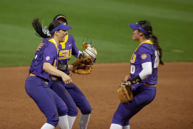 PHOTOS: LSU softball vs Tulsa