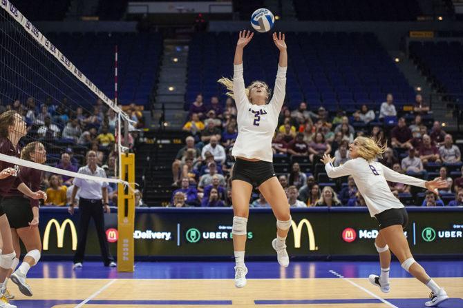 LSU junior setter Anna Zwiebel (2) sets the ball during the Lady Tigers&#8217; 2-3 loss against Texas A&amp;M in the PMAC on Sunday Sept. 30, 2018.