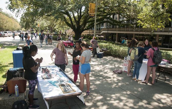 Students check out booths at Free Speech Alley on Sept. 1, 2017.