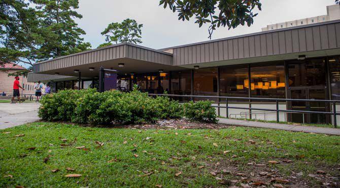 The LSU dining hall, The 5, on Monday Aug. 29, 2016, on LSU Campus. Due to new regulations, LSU residence can now only swipe one guest when entering the hall.