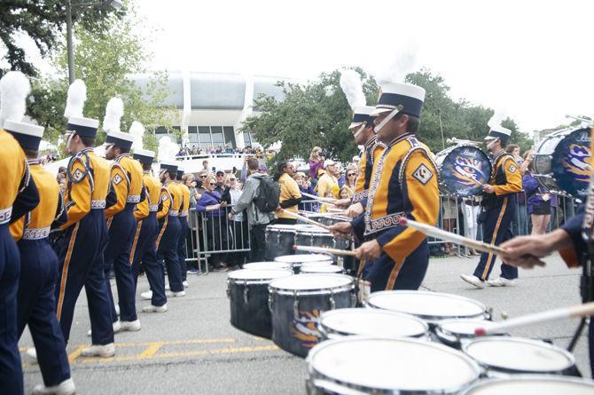 PHOTOS: LSU football walks down Victory Hill