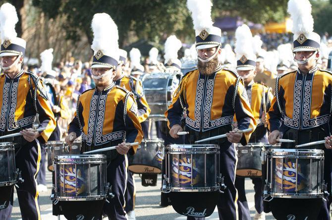 PHOTOS: LSU Walks Down Victory Hill