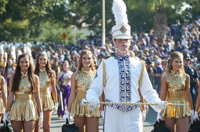 PHOTOS: LSU Walks Down Victory Hill