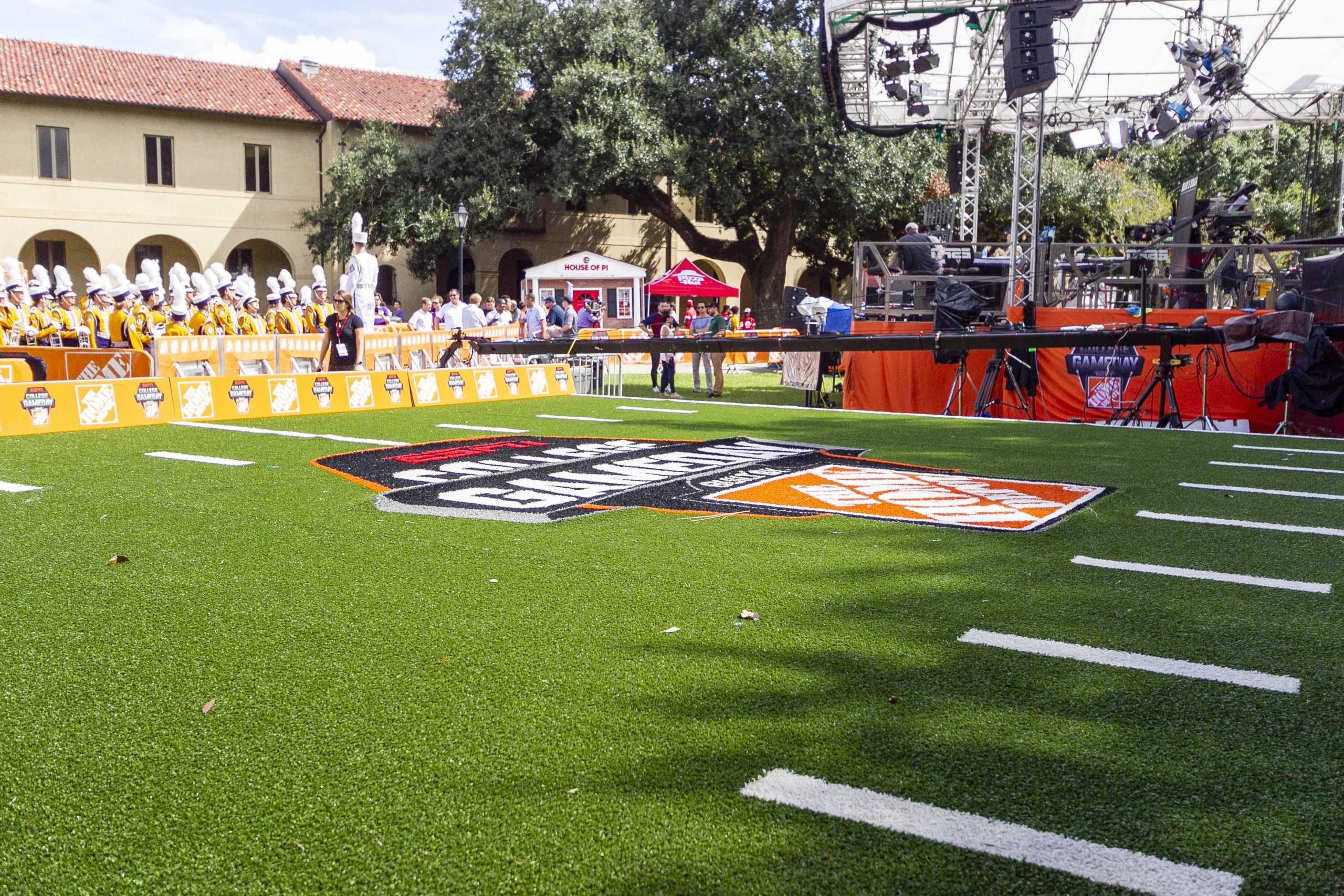 PHOTOS: College Gameday Begins