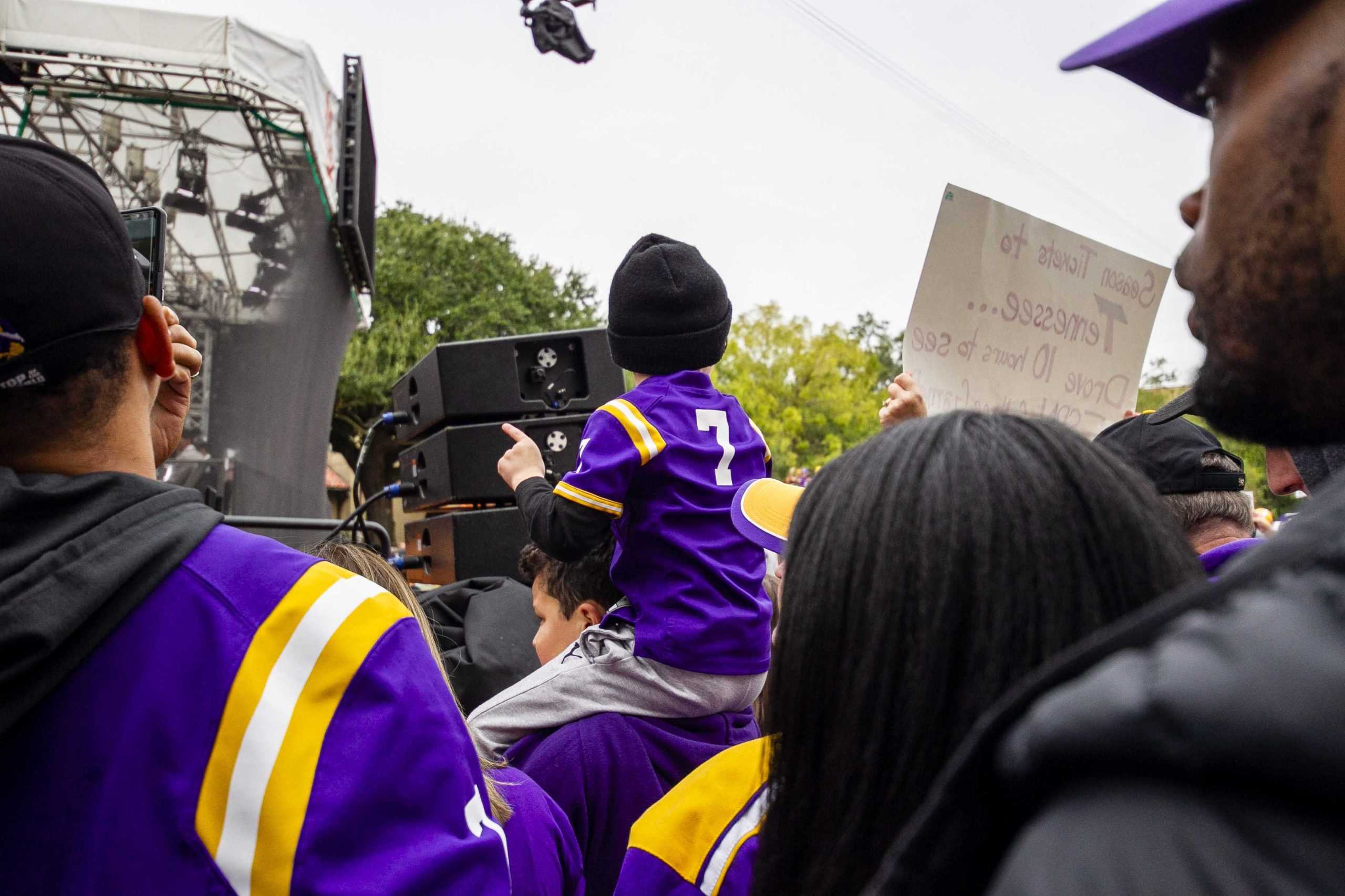 PHOTOS: College Gameday from LSU's Campus