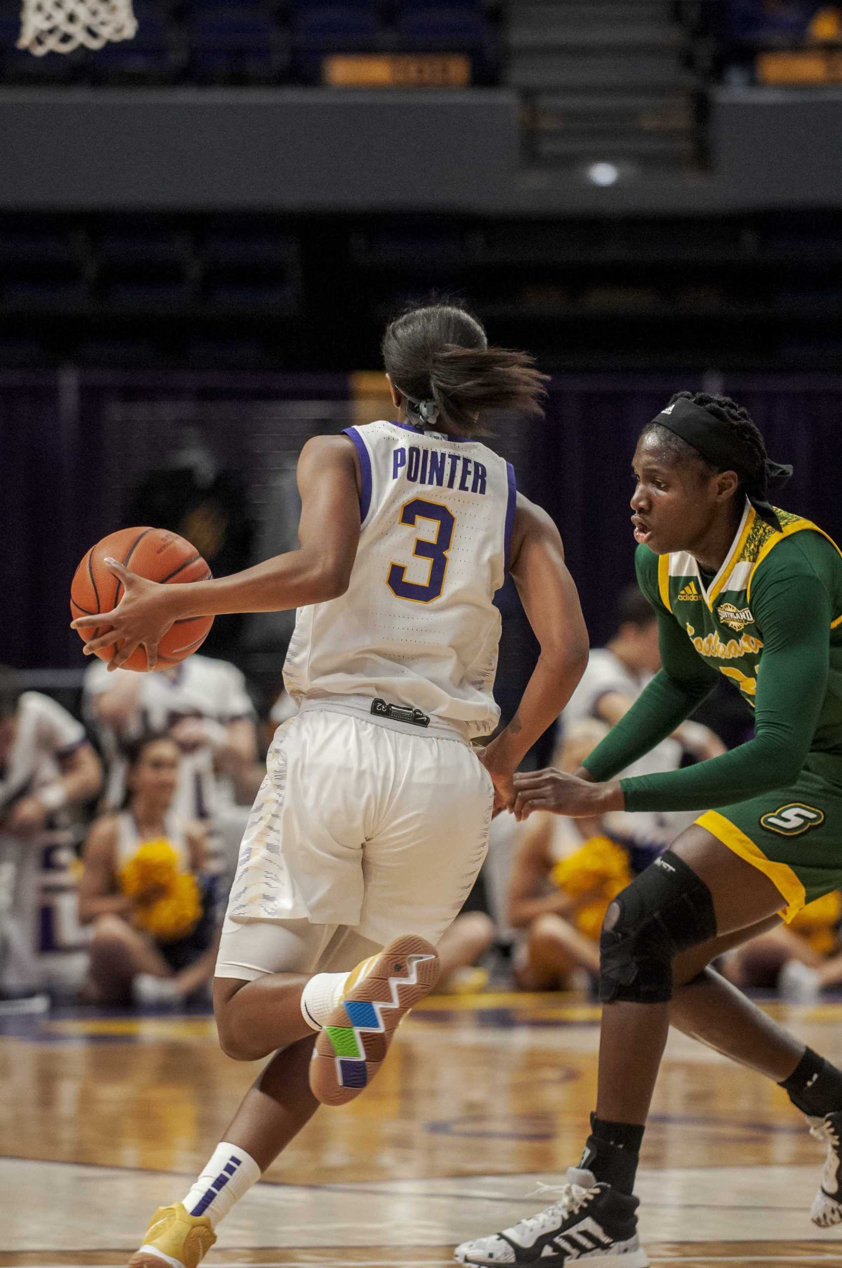 PHOTOS: LSU Lady Tigers Defeat Southeastern