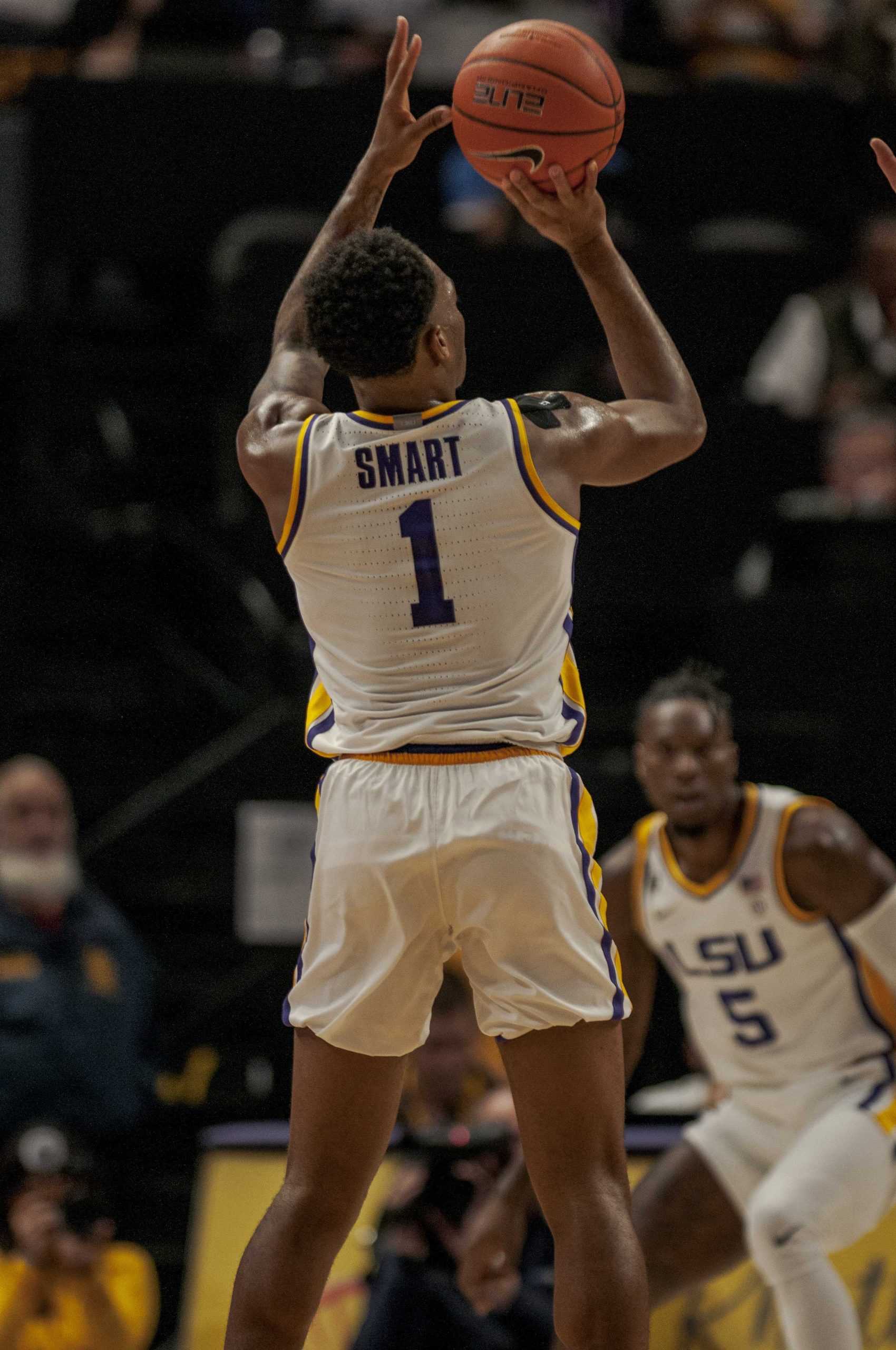 LSU basketball defeats Bowling Green 88-79 to open up the season