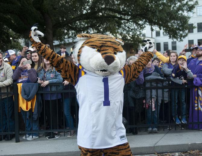 PHOTOS: Walk Down Victory Hill LSU vs. Arkansas