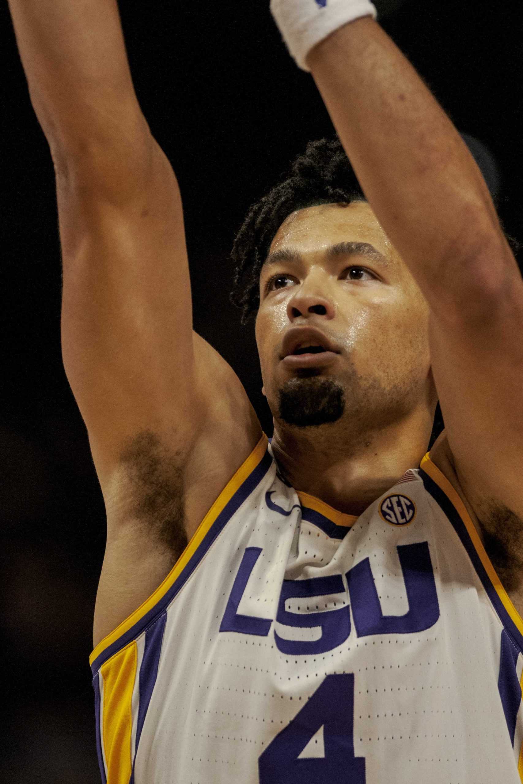 LSU basketball defeats Bowling Green 88-79 to open up the season