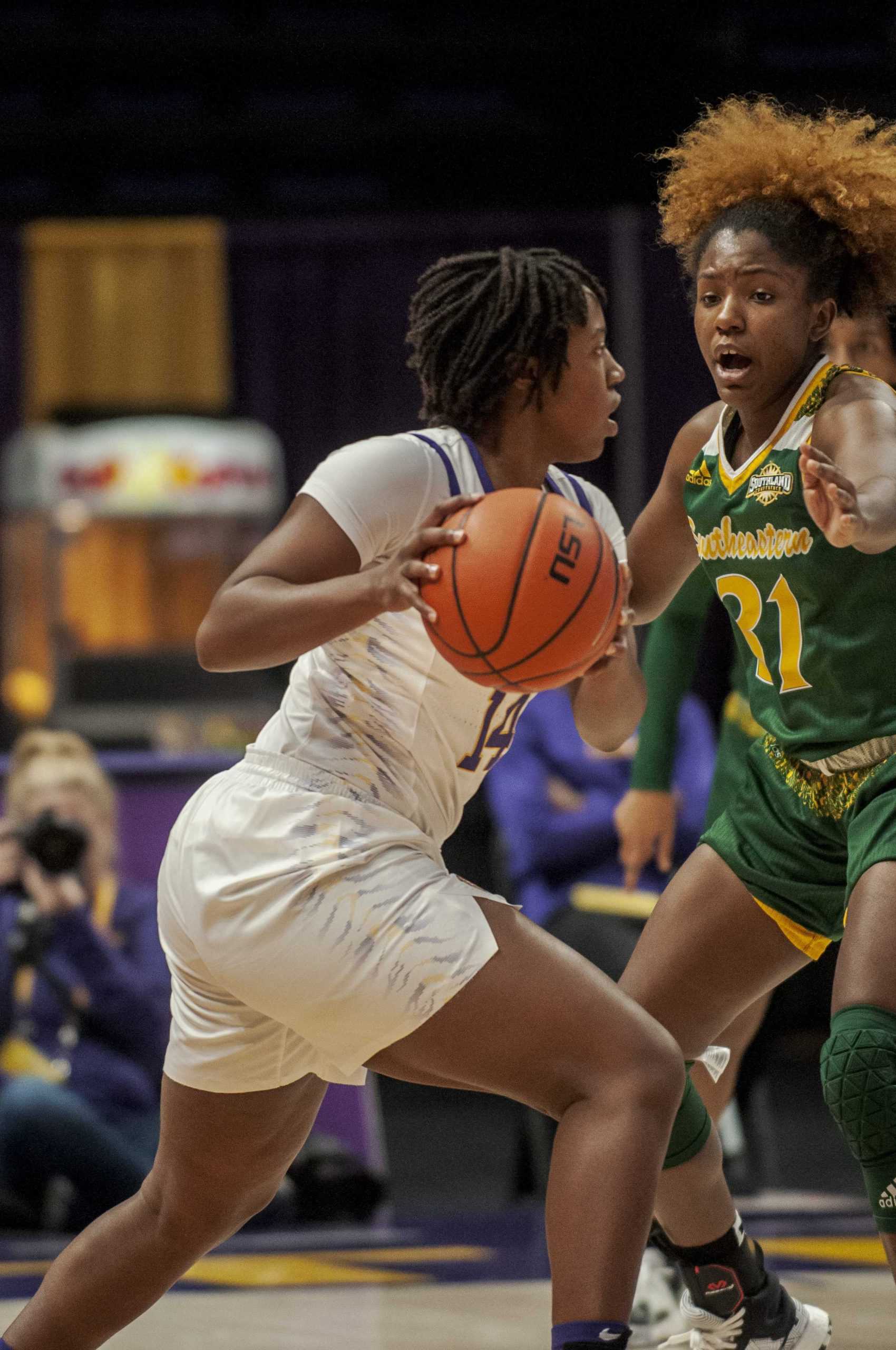 PHOTOS: LSU Lady Tigers Defeat Southeastern