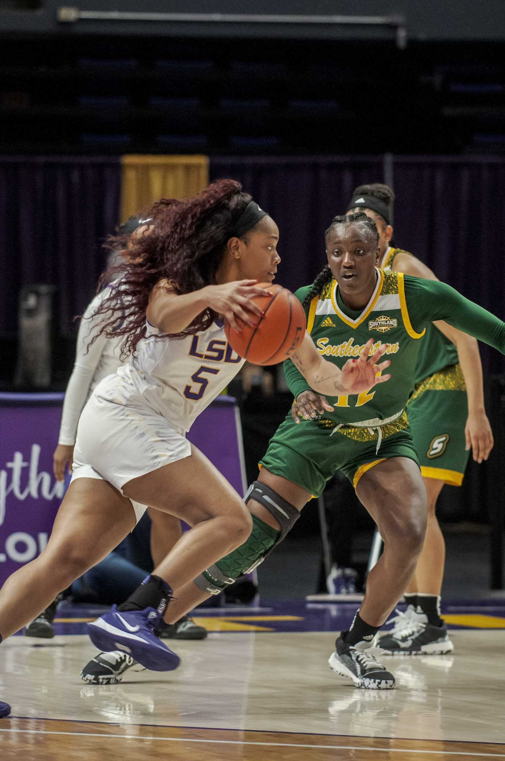 PHOTOS: LSU Lady Tigers Defeat Southeastern