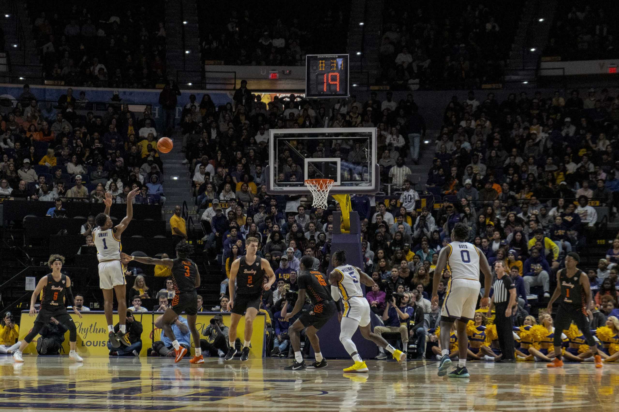 LSU basketball defeats Bowling Green 88-79 to open up the season