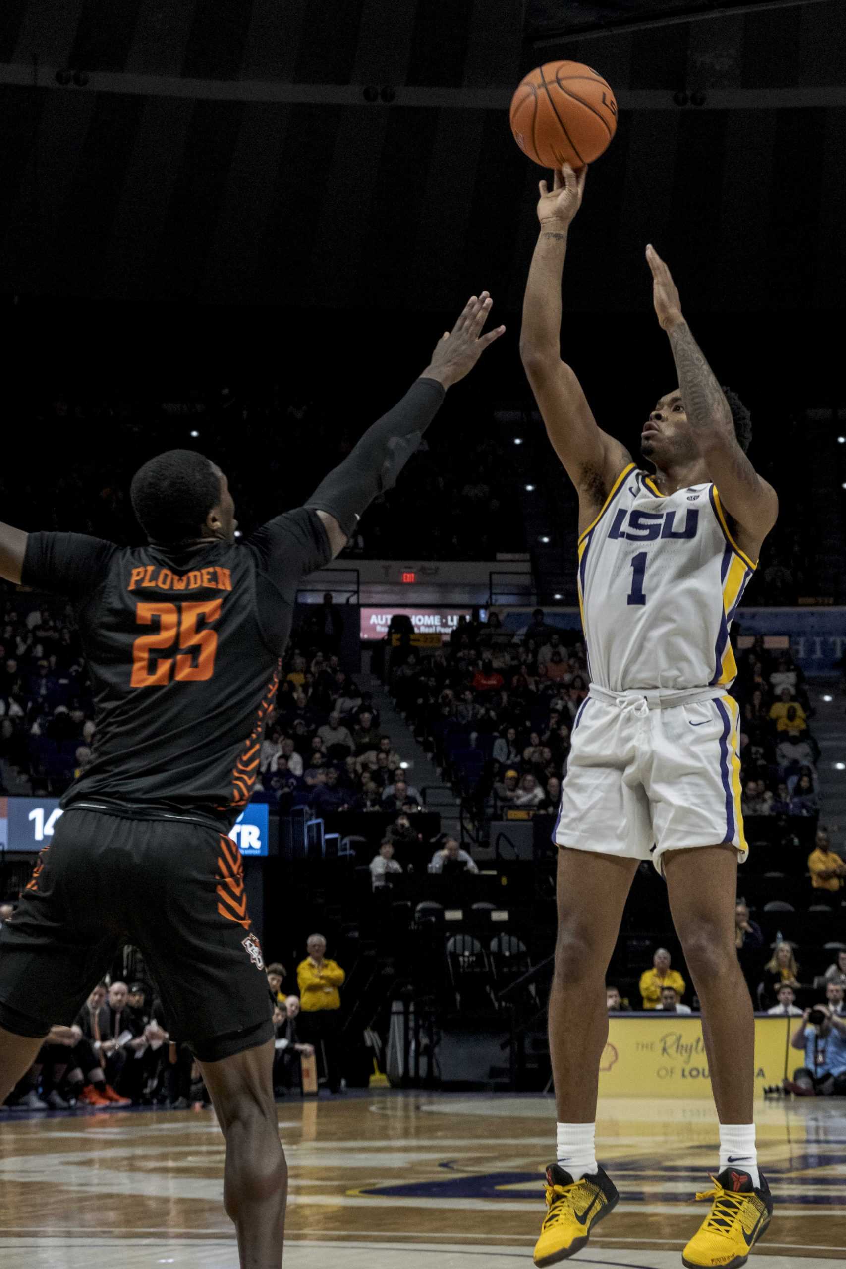 LSU basketball defeats Bowling Green 88-79 to open up the season