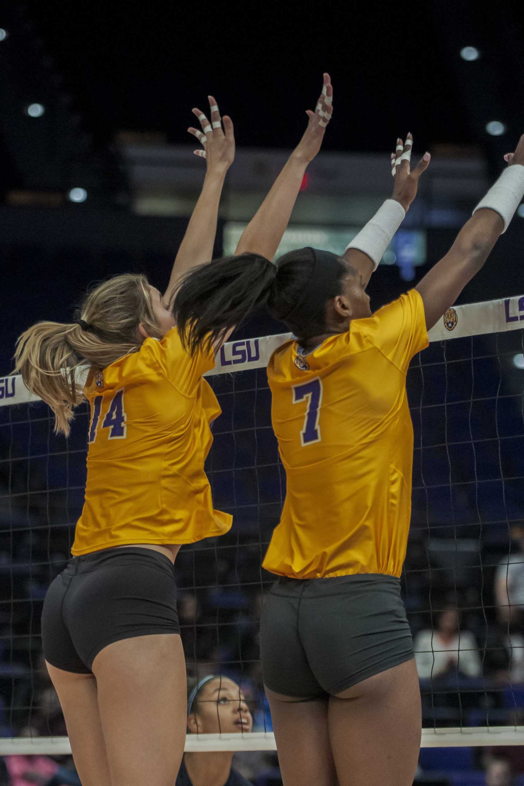 PHOTOS: LSU Women's Volleyball Defeats Auburn