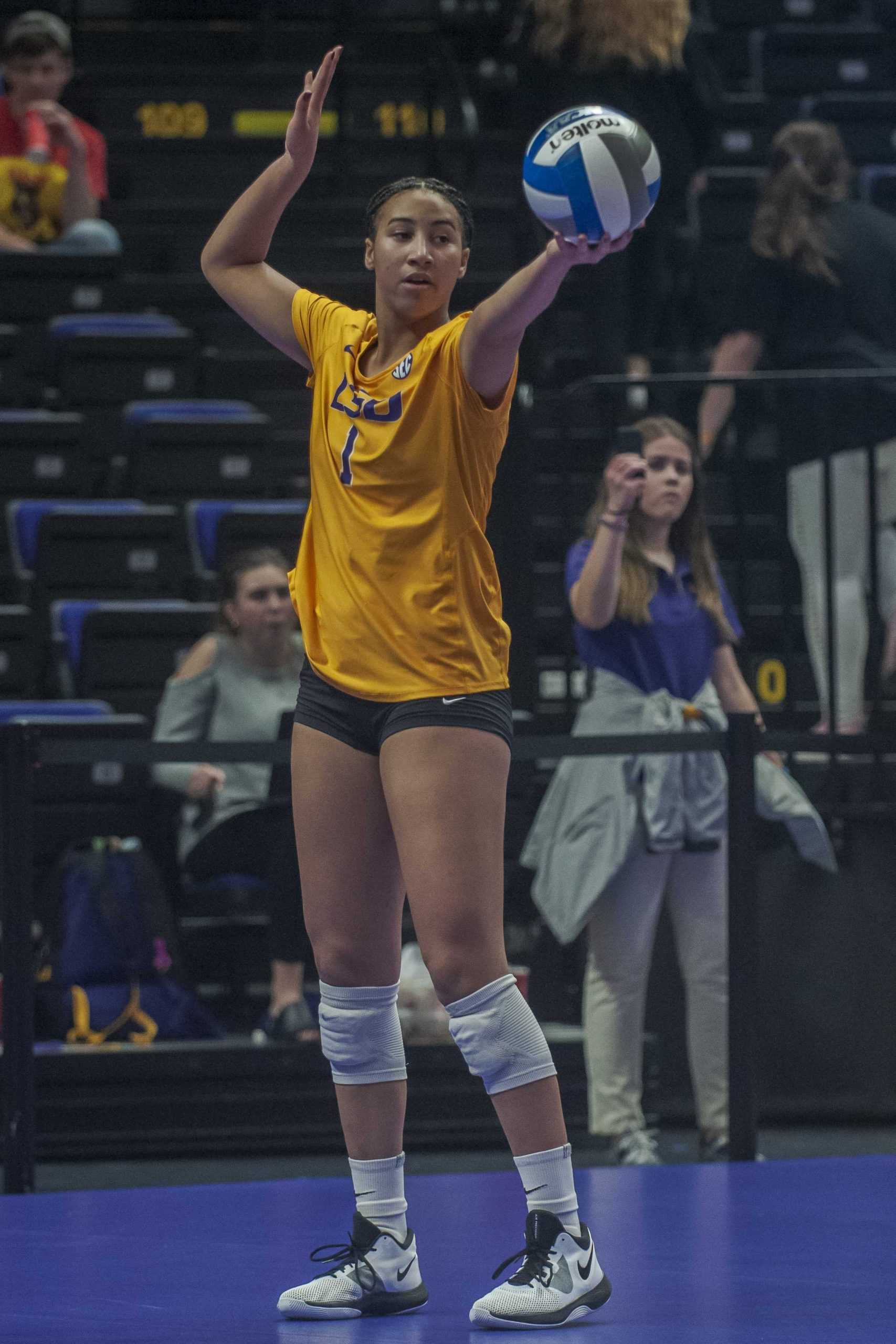 PHOTOS: LSU Women's Volleyball Defeats Auburn