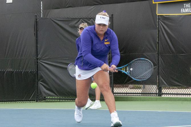 LSU falls to No. 4 South Carolina by a score of 4-0 on Sunday.Mar.31.2019.