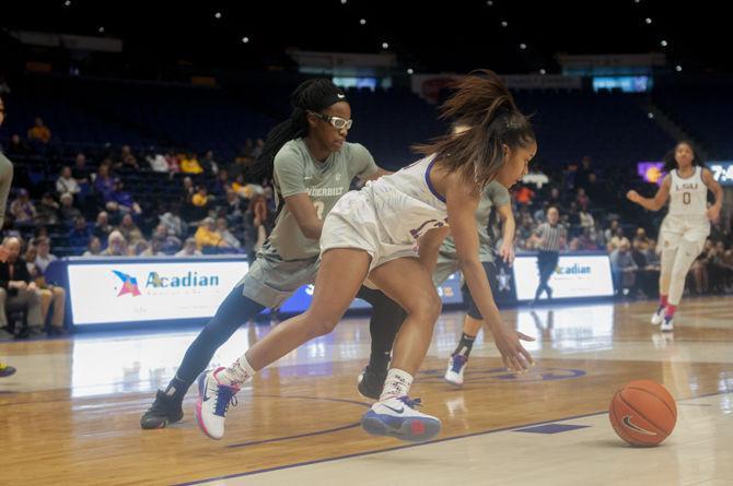 LSU Women's Basketball Defeats Vanderbilt