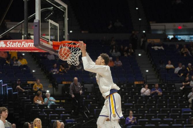 PHOTOS: LSU men's basketball defeats Mizzou