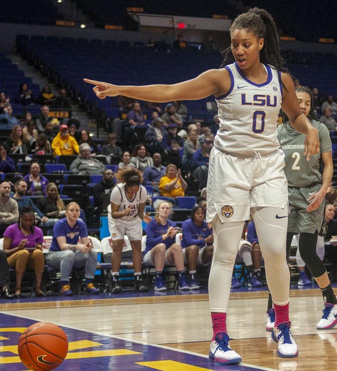 LSU Women's Basketball Defeats Vanderbilt