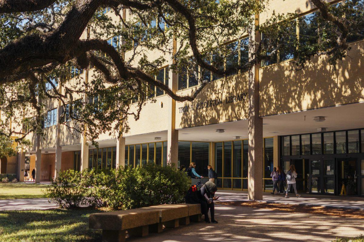 Middleton Library sits in the Quad on Friday, November 15, 2019.