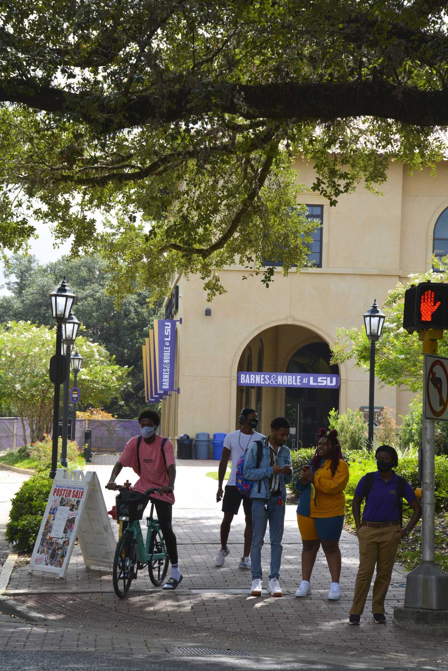 'It doesn't feel like freedom': LSU freshmen navigate college amid COVID-19 restrictions