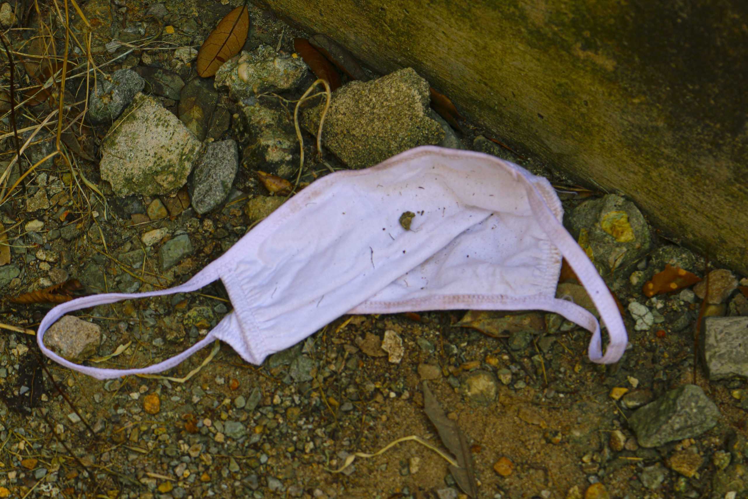 PHOTO: The pollution of face masks at LSU