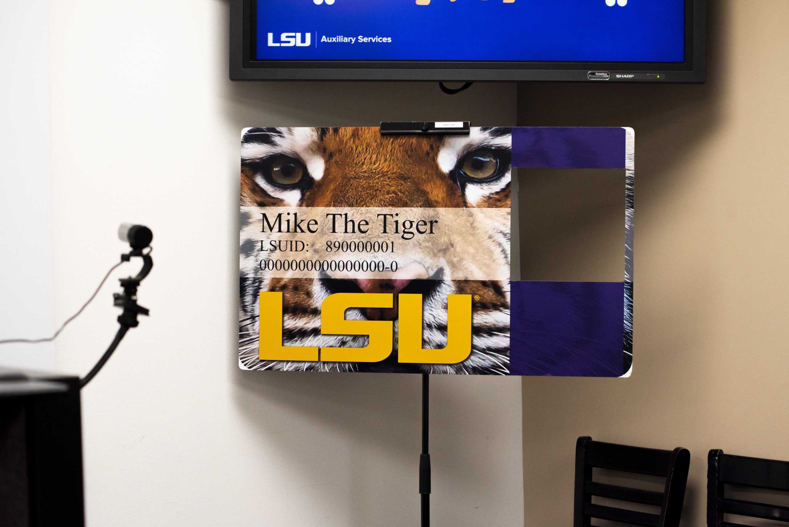 Here's why some LSU students can't use their Tiger Cards to vote in the presidential election