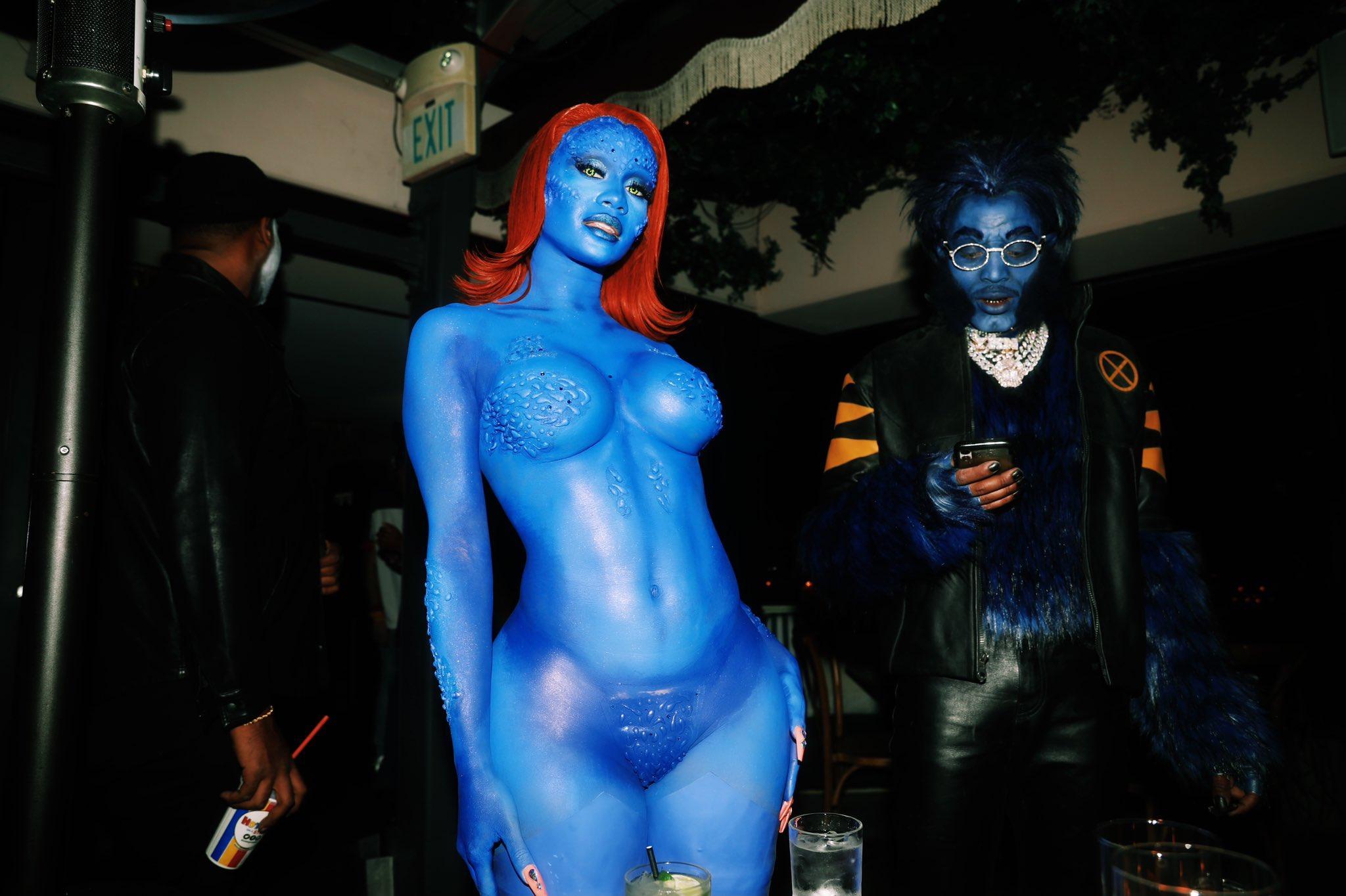 Top 10 Celebrity Halloween Costumes of 2020