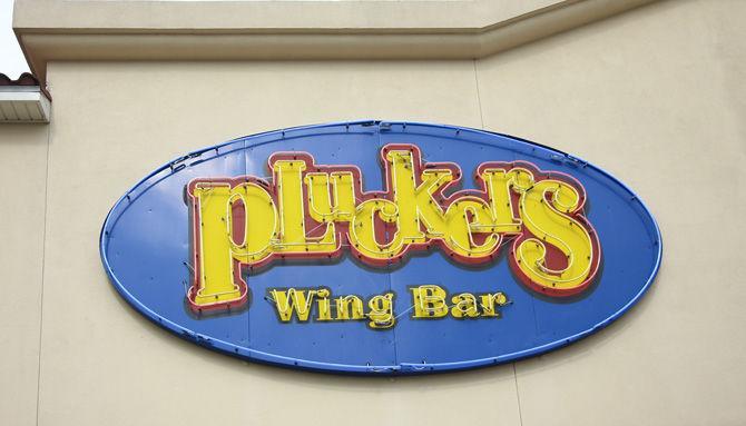 Pluckers Wing Bar sits on 4225 Nicholson Drive on Thursday, Aug. 31, 2017.