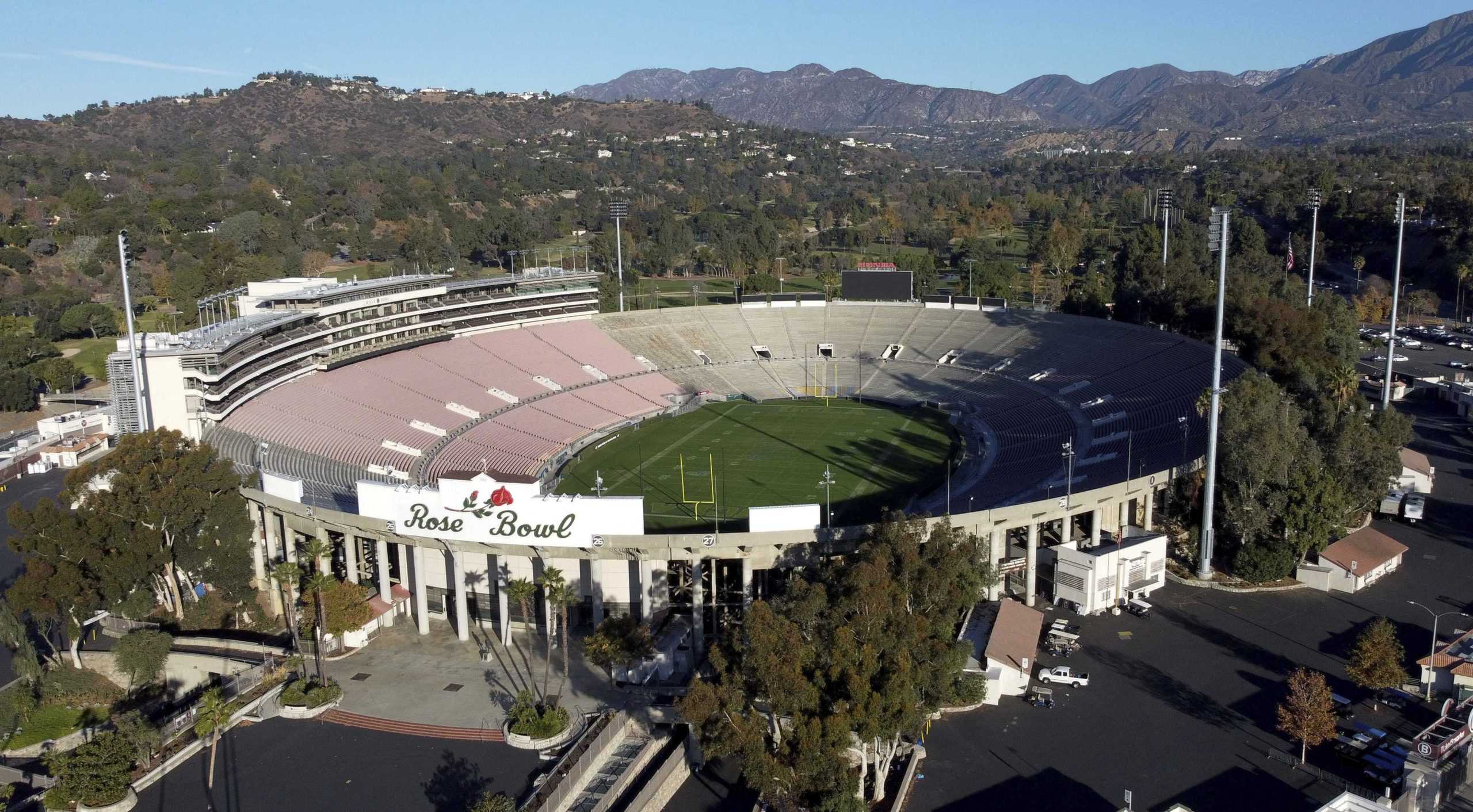 La. to LA: LSU gameday fashion takes over the City of Angels