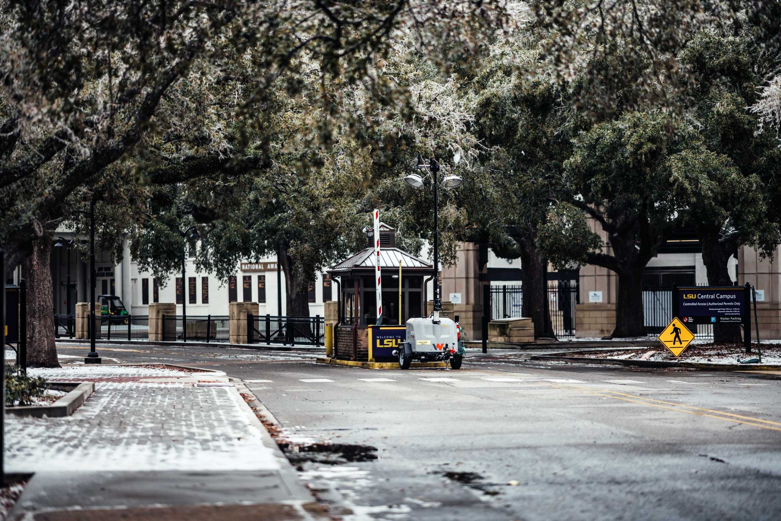 PHOTOS: LSU cancels school Monday due to winter weather mix