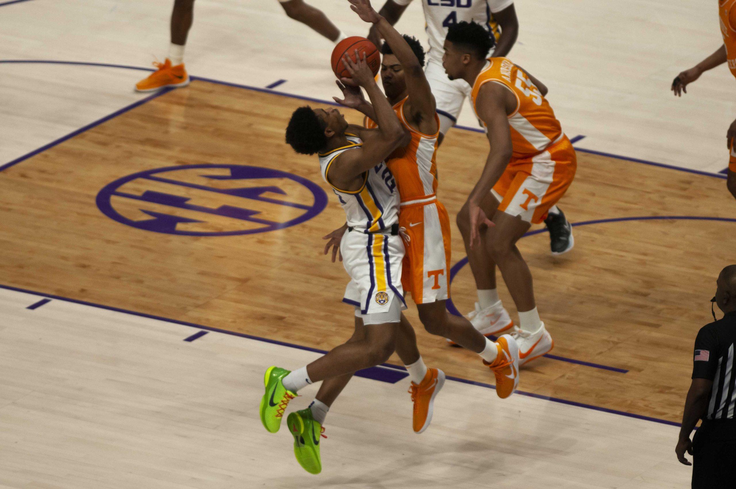 PHOTOS: LSU men's basketball defeats Tennessee