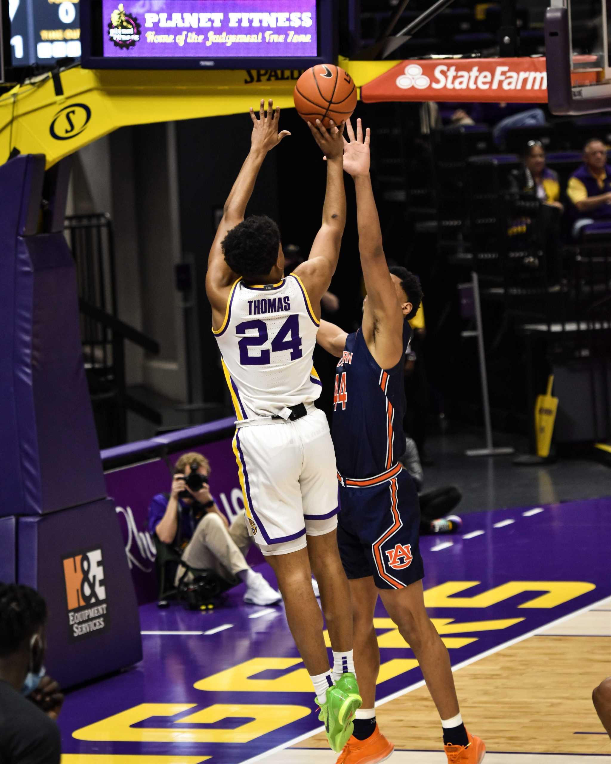 PHOTOS: LSU men's basketball defeats Auburn