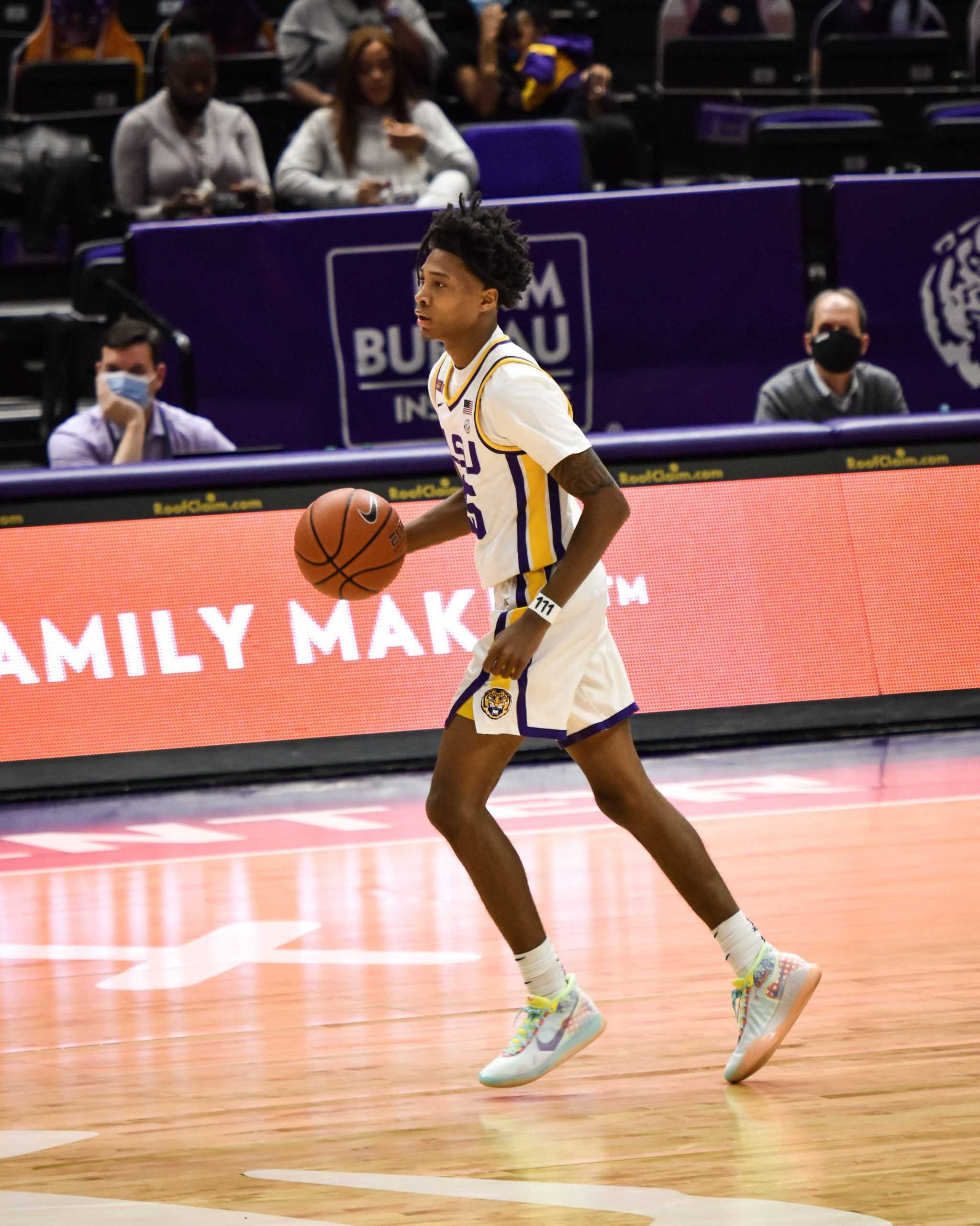 PHOTOS: LSU men's basketball defeats Auburn