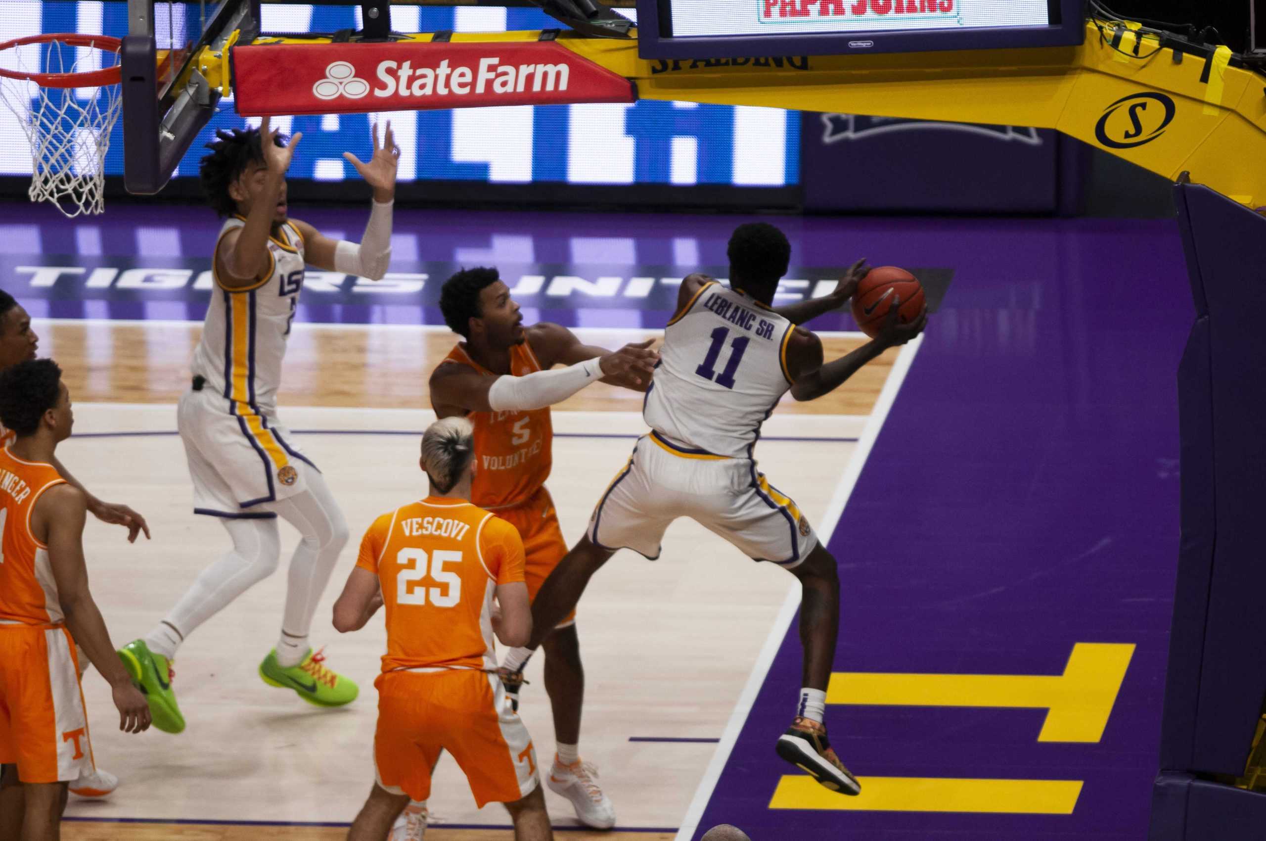 PHOTOS: LSU men's basketball defeats Tennessee