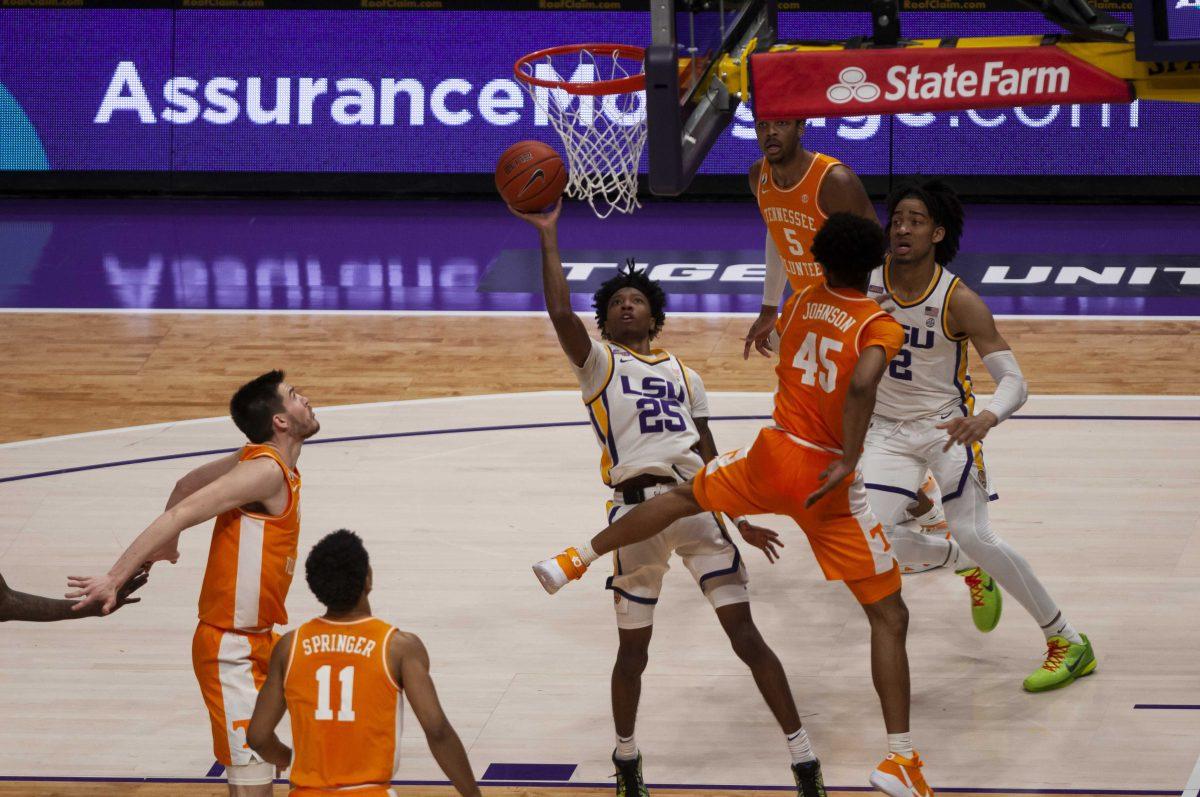 LSU men&#8217;s basketball freshman guard Eric Gaines (25) shoots the ball Saturday, February 13, 2021 during LSU&#8217;s 78-65 win against Tennessee in the Pete Maravich Assembly Center on N Stadium Dr.