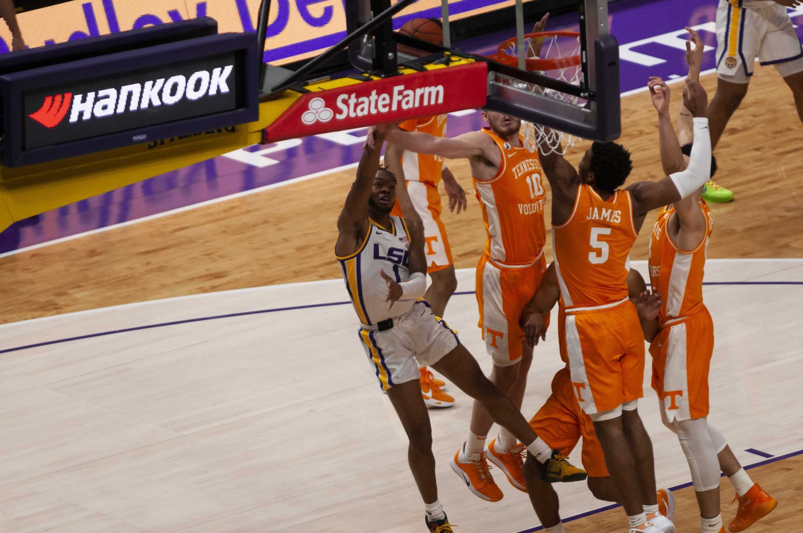 PHOTOS: LSU men's basketball defeats Tennessee