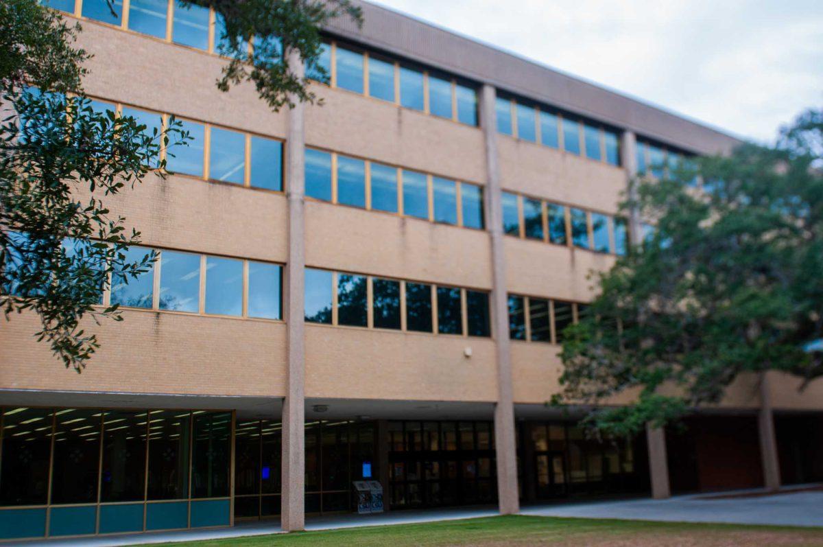 The LSU Library sits in the Quad on Thursday, December 3, 2020.