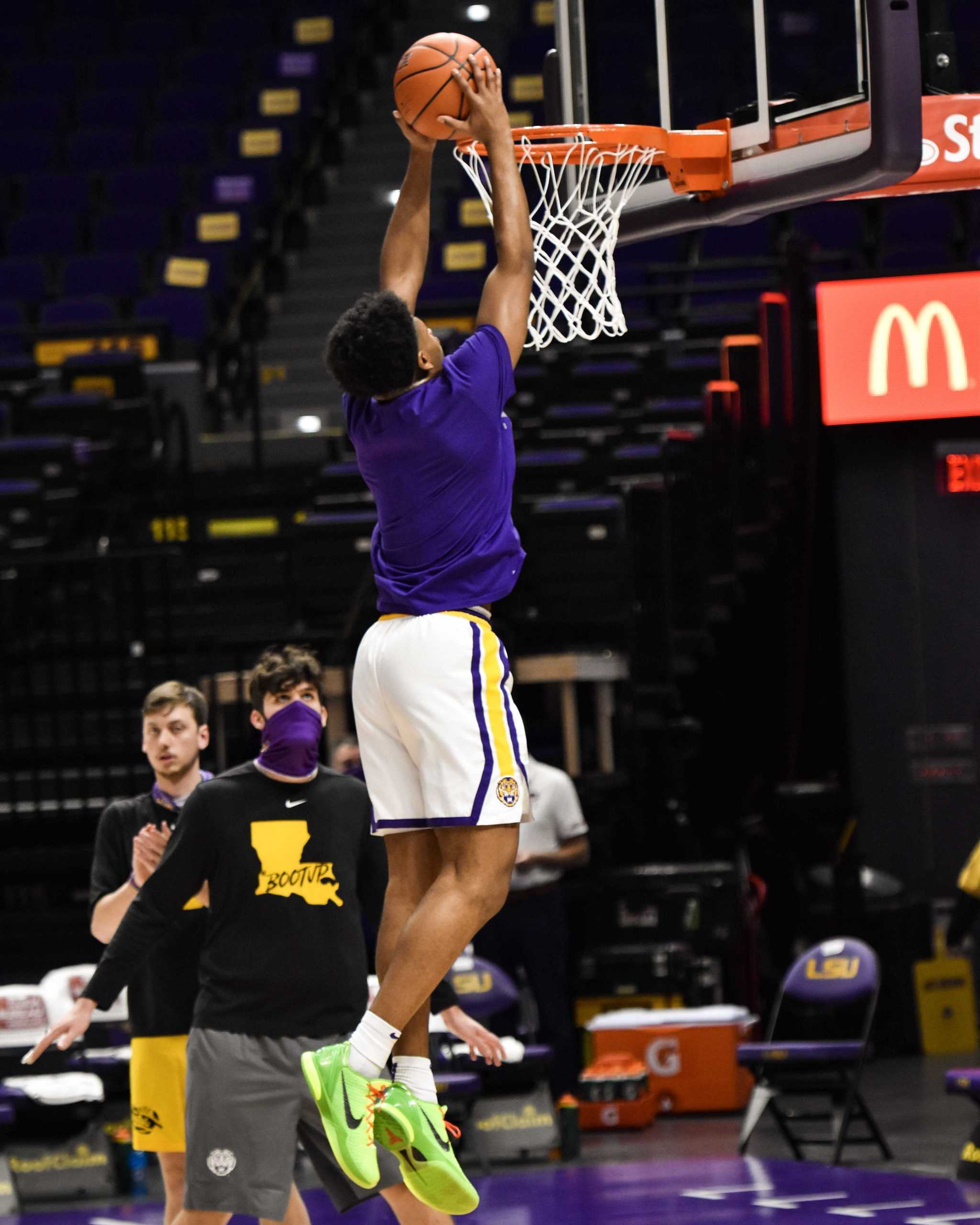 PHOTOS: LSU men's basketball defeats Auburn