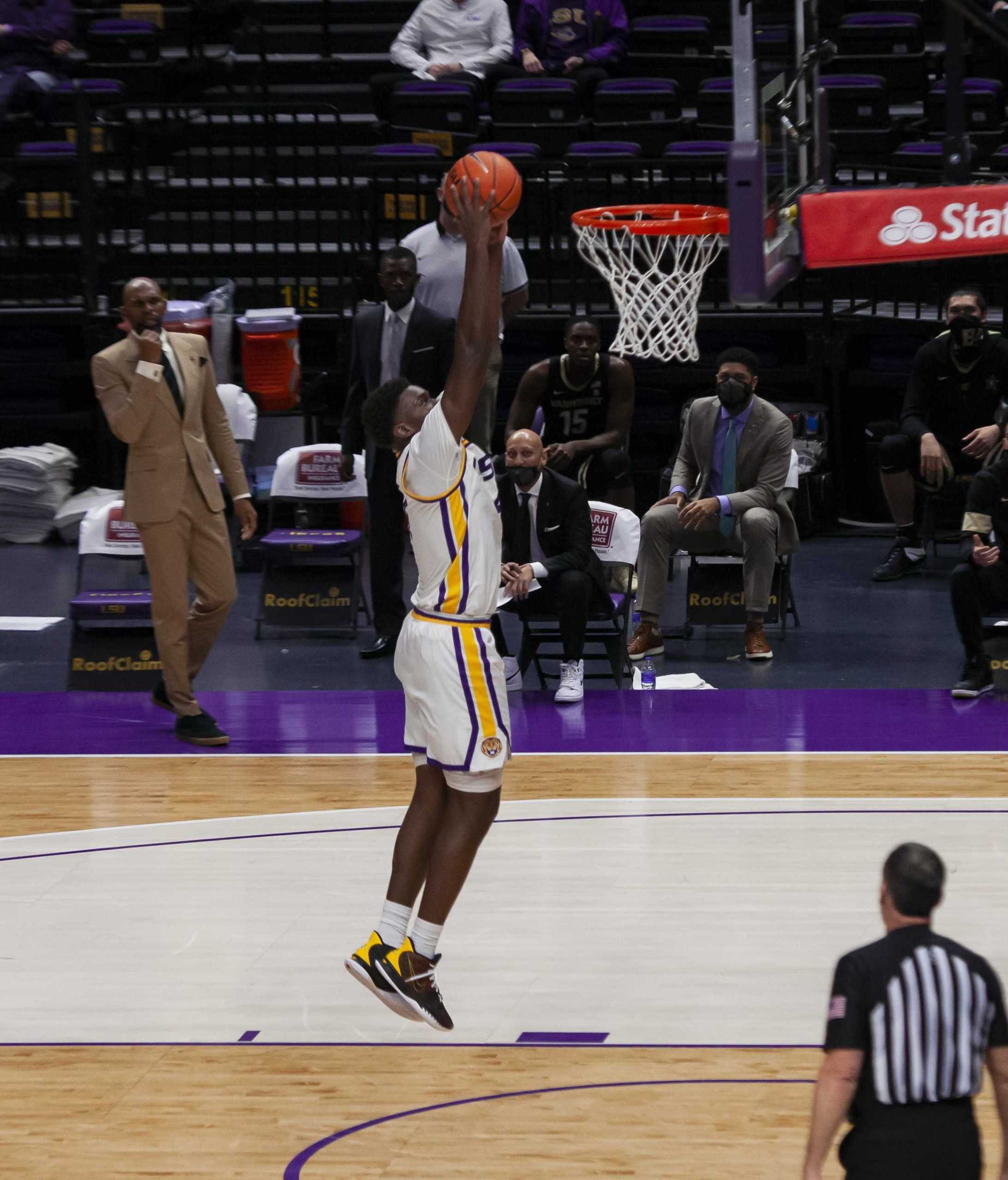 PHOTOS: LSU men's basketball defeats Vanderbilt