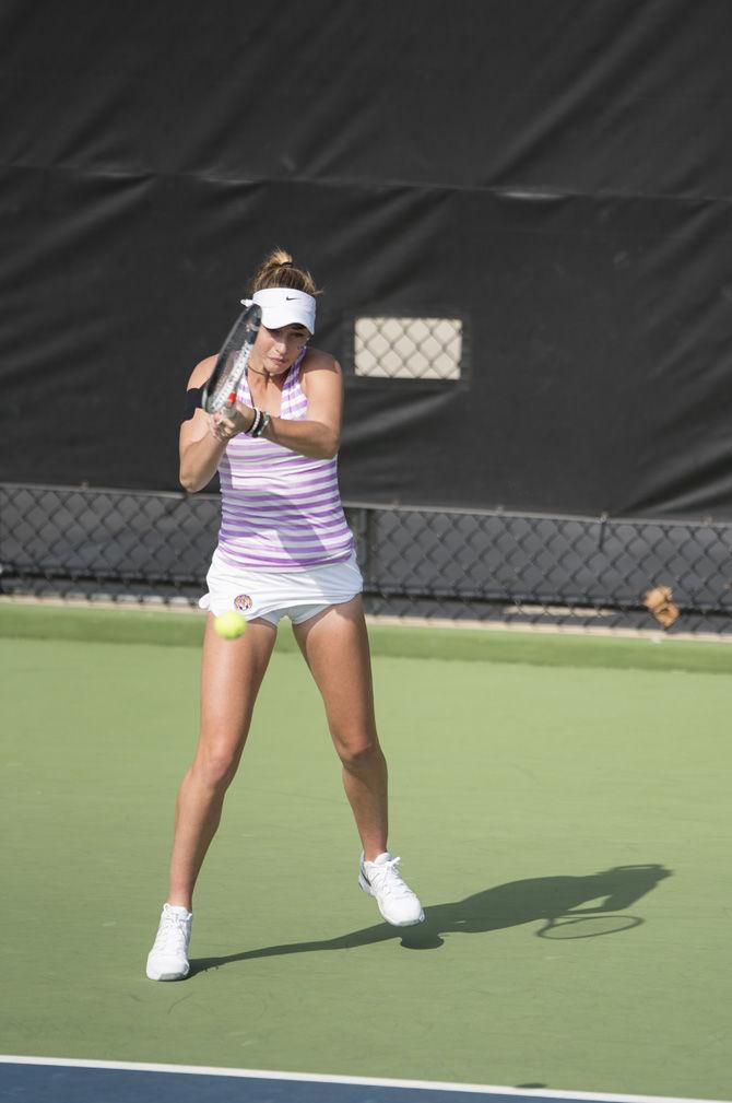 LSU freshman Jade Lewis returns the ball during the Lady Tigers' 5-0 win against Memphis on Saturday, Feb. 4, 2017 at the LSU Tennis Complex.